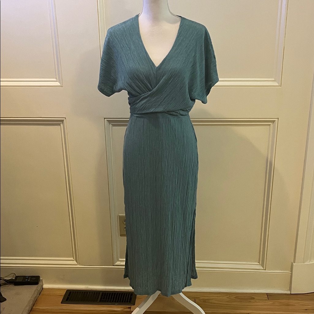 Chic Teal Midi Dress